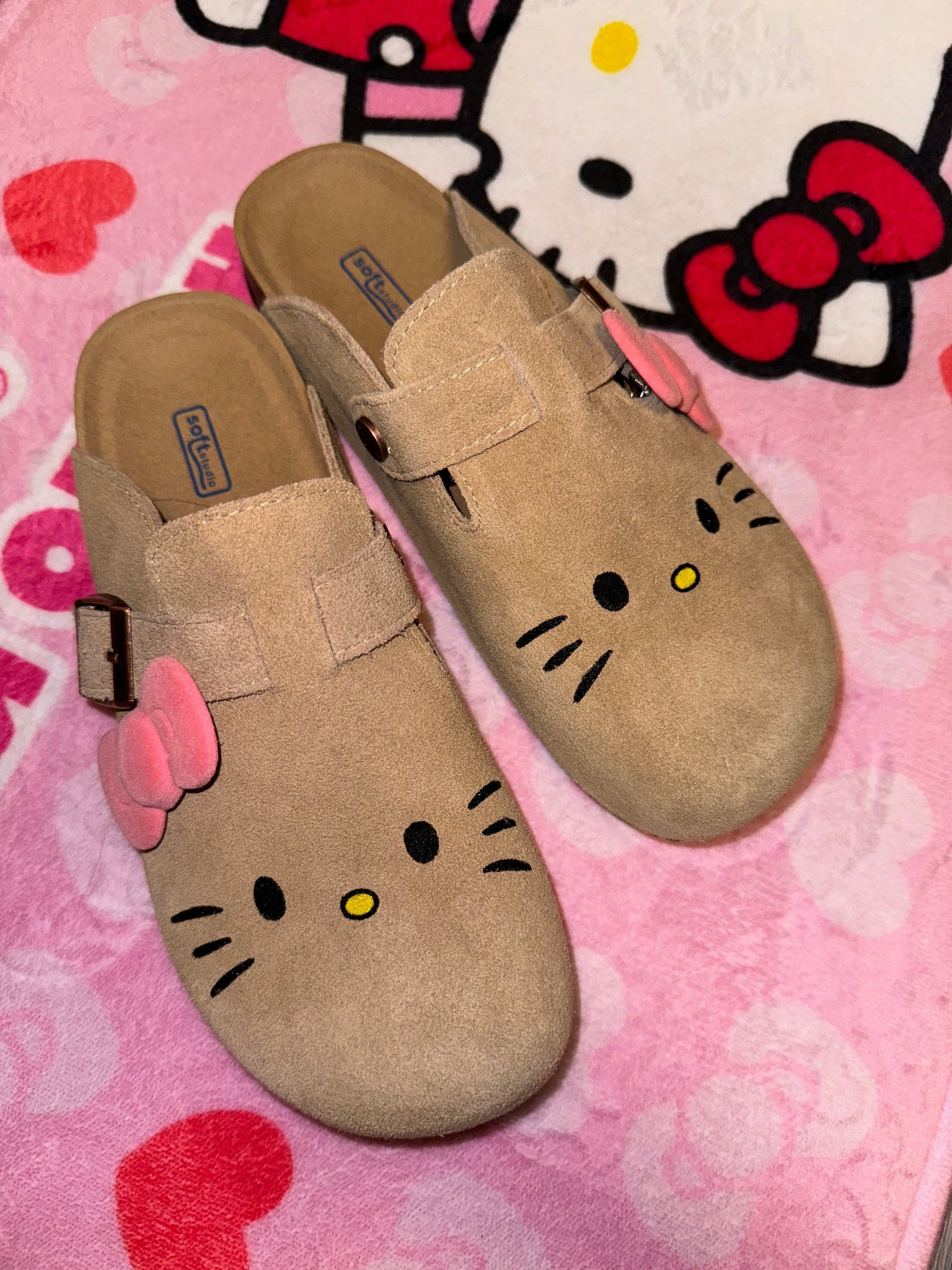 Hello Kitty Suede Clogs